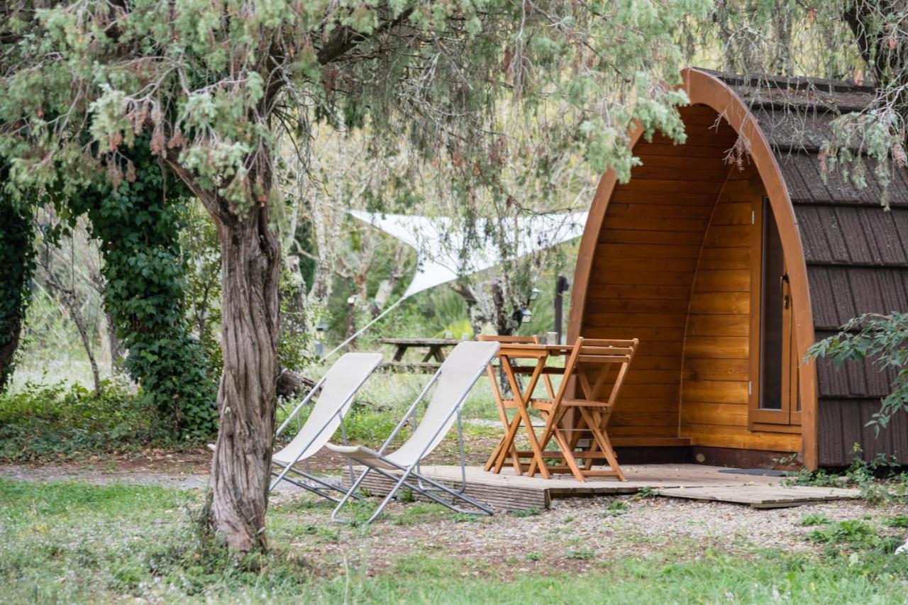 Roulottes Et Cabanes De Saint Cerice Vogue Ngoại thất bức ảnh